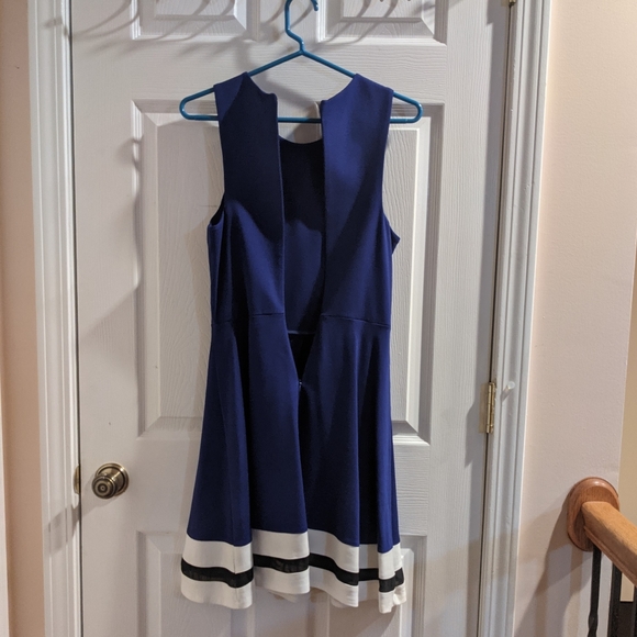 🆕WOT Aqua Mesh Trim Fit & Flare Dress - Picture 4 of 6